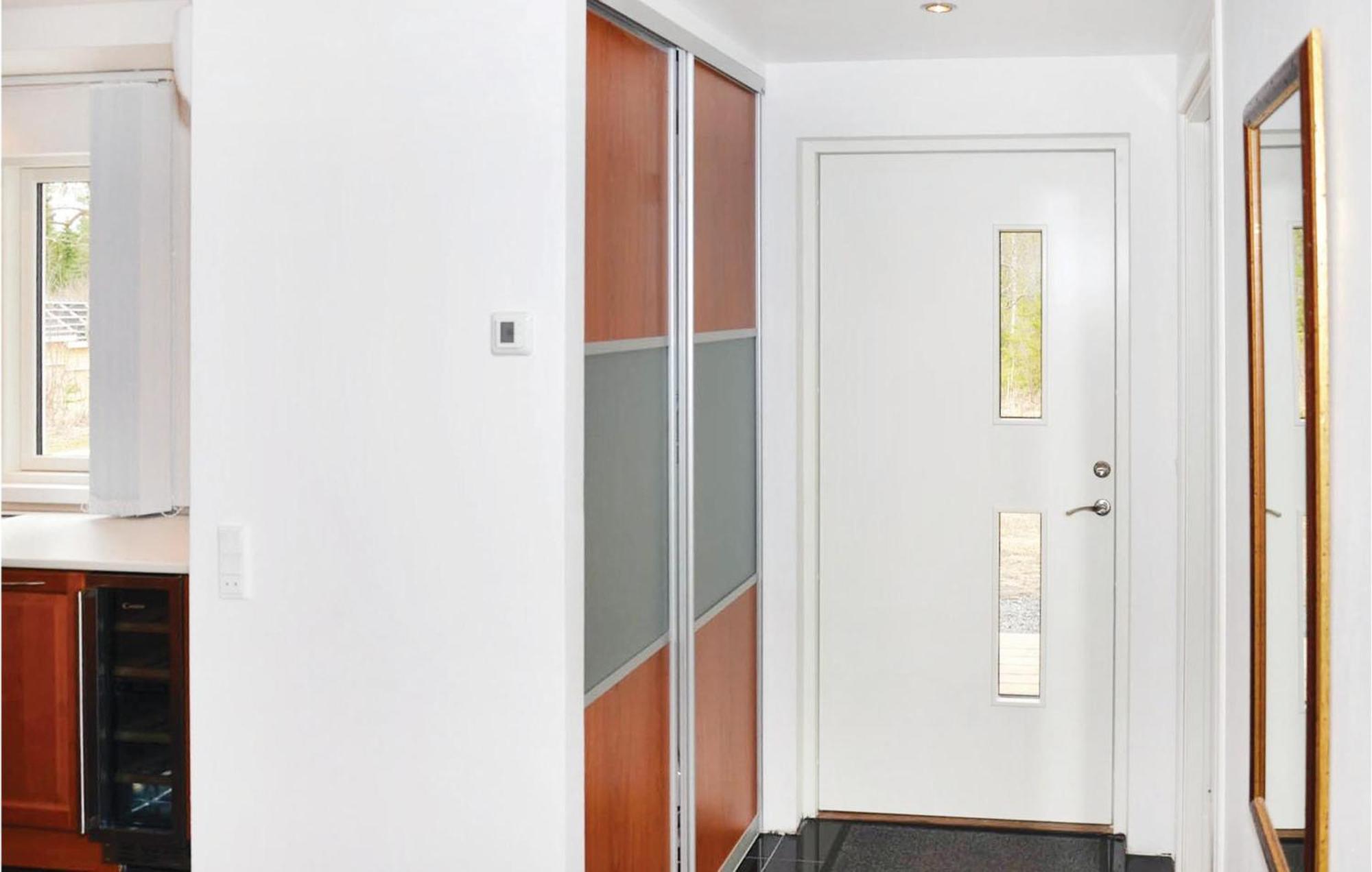 Nice Home In Sunne With Jacuzzi Alvsatern エクステリア 写真
