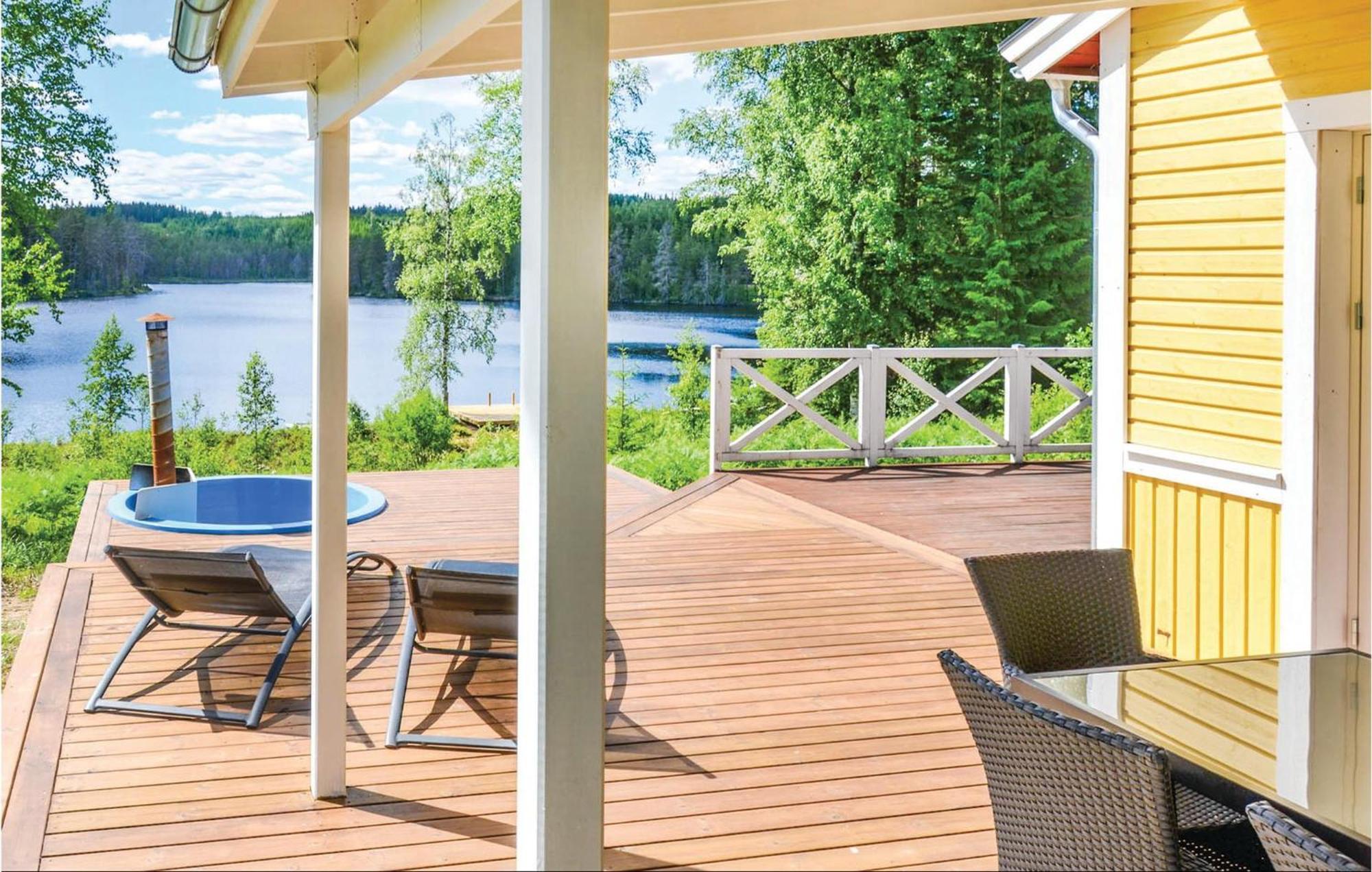 Nice Home In Sunne With Jacuzzi Alvsatern エクステリア 写真