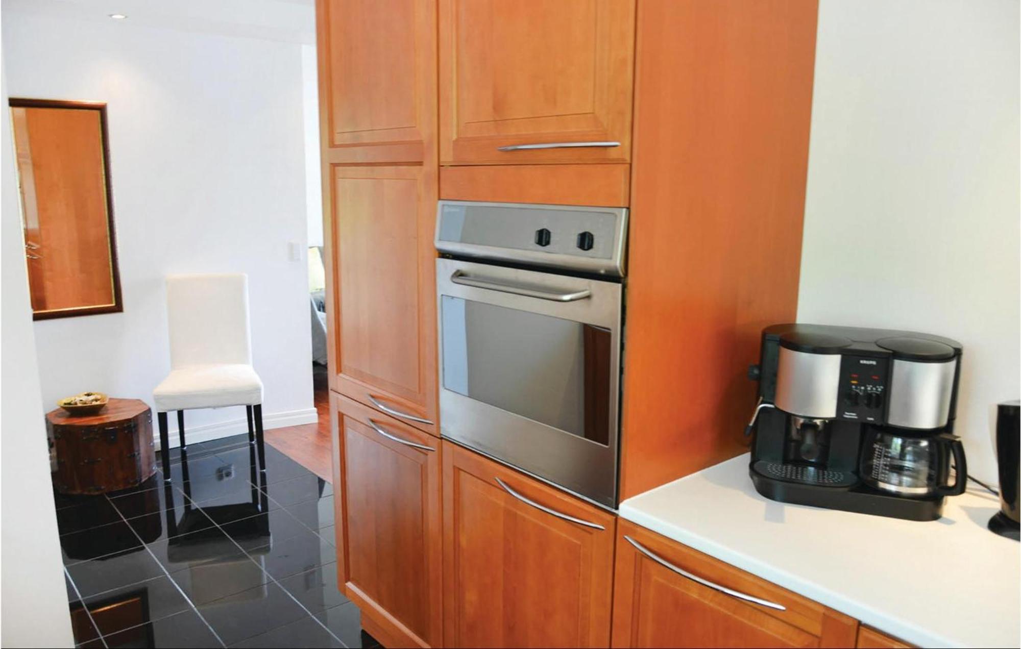 Nice Home In Sunne With Jacuzzi Alvsatern エクステリア 写真