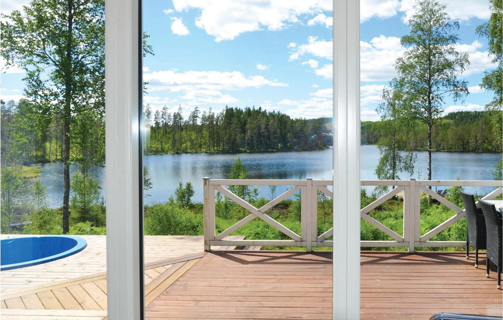 Nice Home In Sunne With Jacuzzi Alvsatern エクステリア 写真